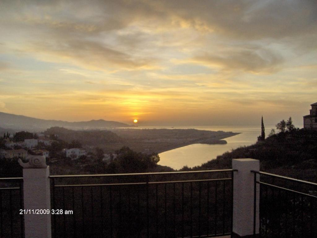 La Torrecica, Con Caracter Andaluz Y Magnificas Vistas Al Mar Y Sierra Nevada Villa Salobreña Екстериор снимка
